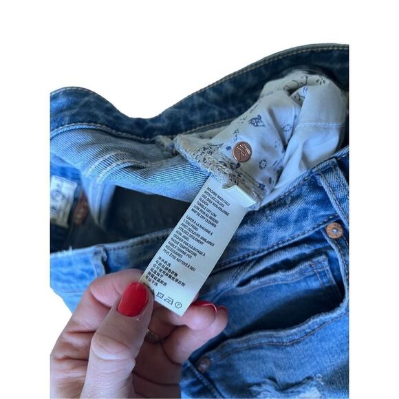 We the Free People Crvy High Rise Cutoff Jean Denim Shorts Button Fly Size 32 - Picture 9 of 11